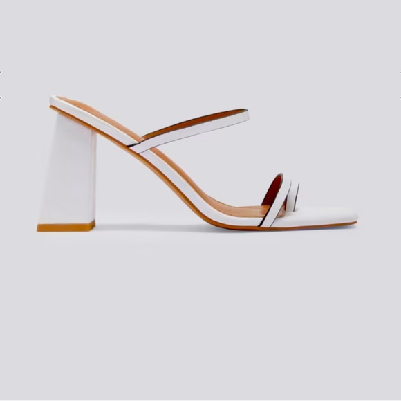 Nayo Block Heel Thong Sandals - Picture 2 of 5